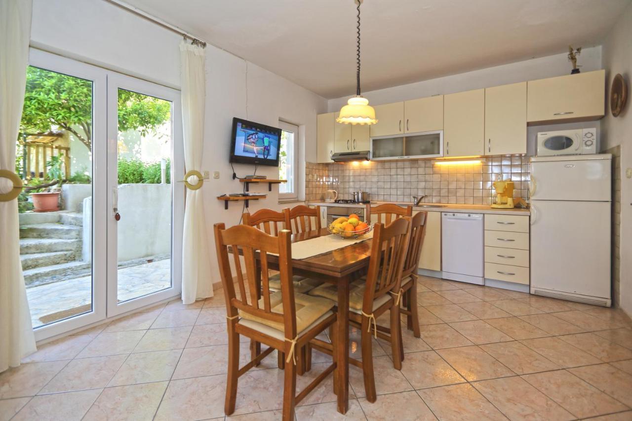 Apartment Stefani Хвар Экстерьер фото